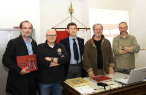 Araldo presentazione libro rosso corsa015